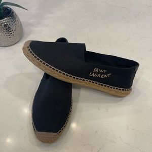 Size 42 men’s YSL slip on shoes. Used no tags in great condition!
